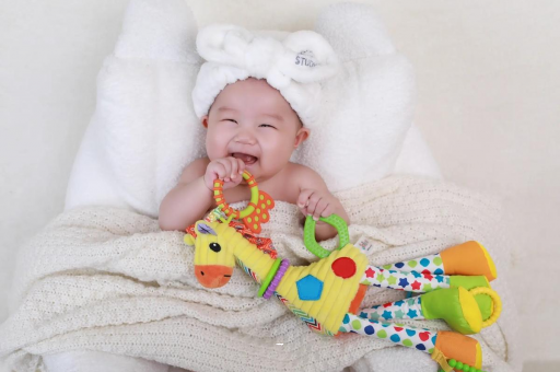 代怀包生男孩医院4个月宝宝奶量 代怀包生男孩医院4个月宝宝奶量